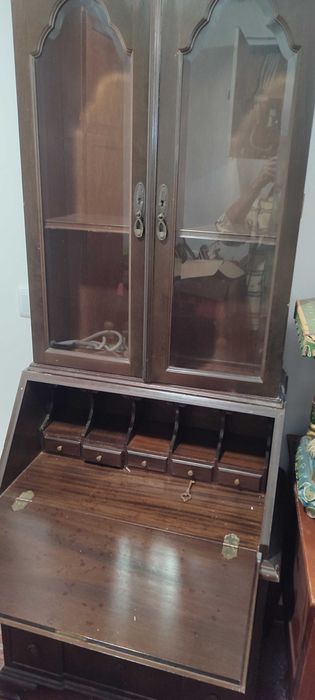 Móvel vintage estilo escrivaninha