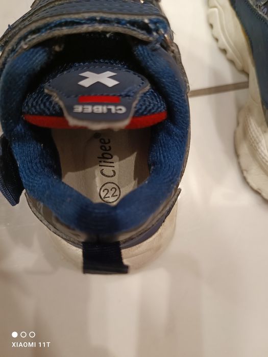 Adidasy dziecięce  cena za 2 pary rozmiar 20/22.5