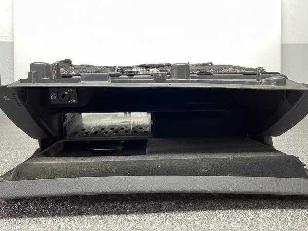 Porta luvas AUDI A6 Avant (4F5, C6)