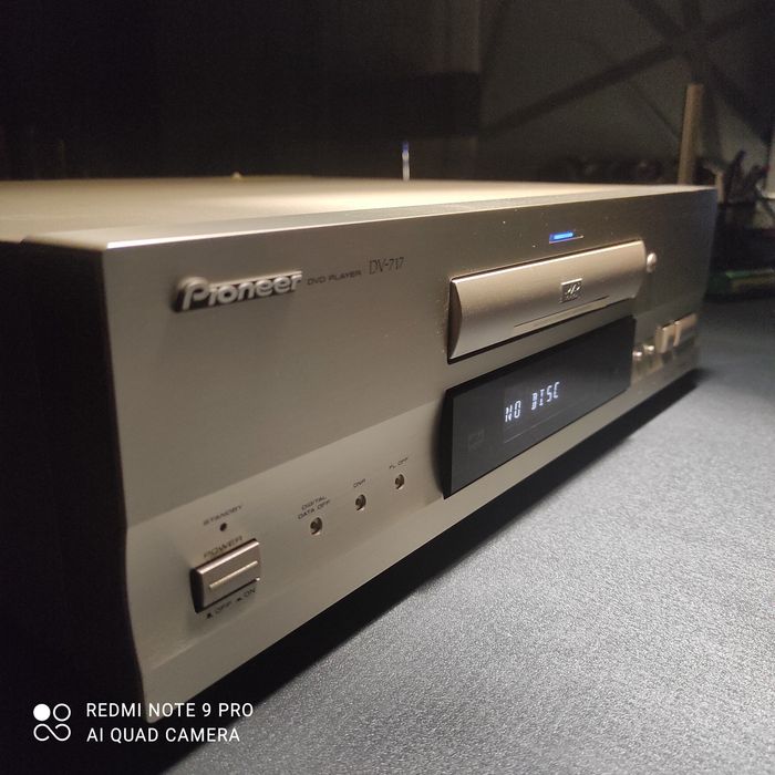 Pioneer dv717 top
