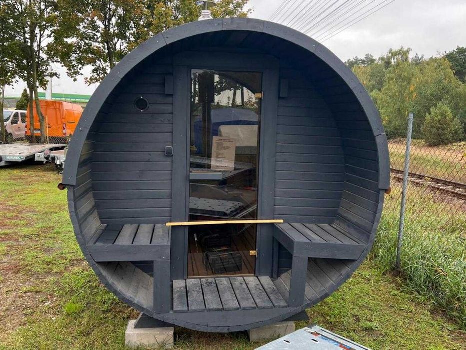 Sauna ogrodowa z piecem opalanym drewnem panorama ławeczka beczka 8 os