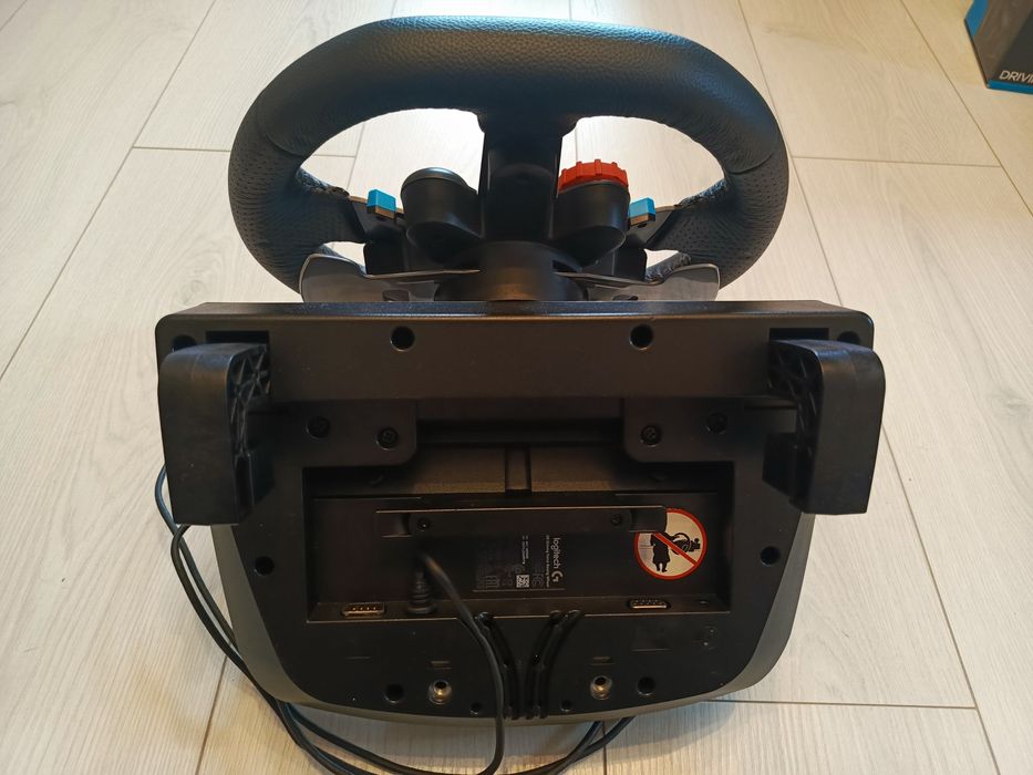 Kierowca Logitech g29 z shifterem