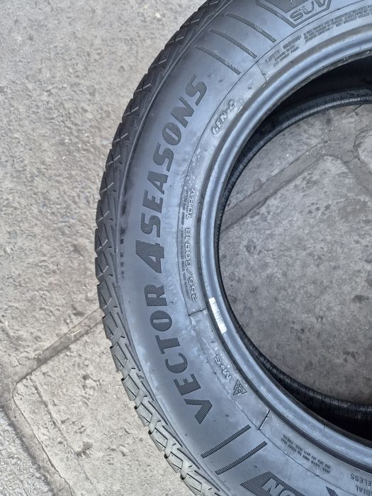 Шини всесезонні 255/60/r18, Goodyear Vector 4Seasons, 2022р, протектор 7мм.