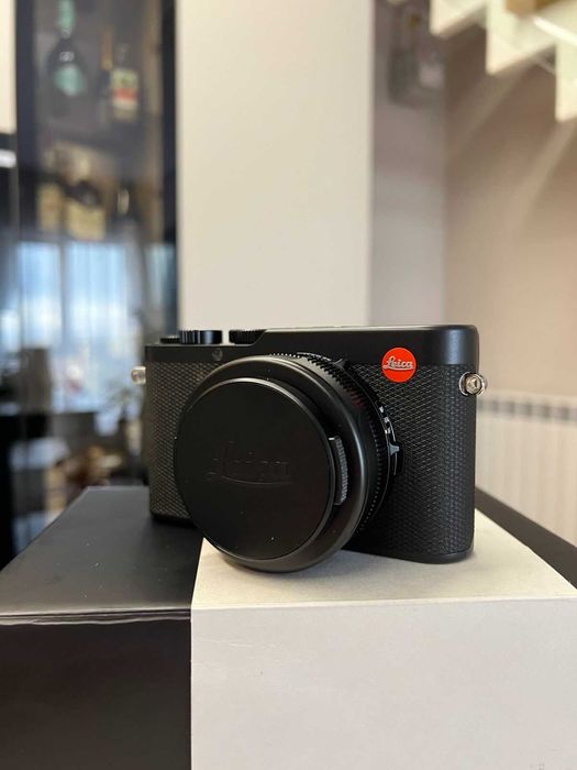 Камера Leica D-Lux 8