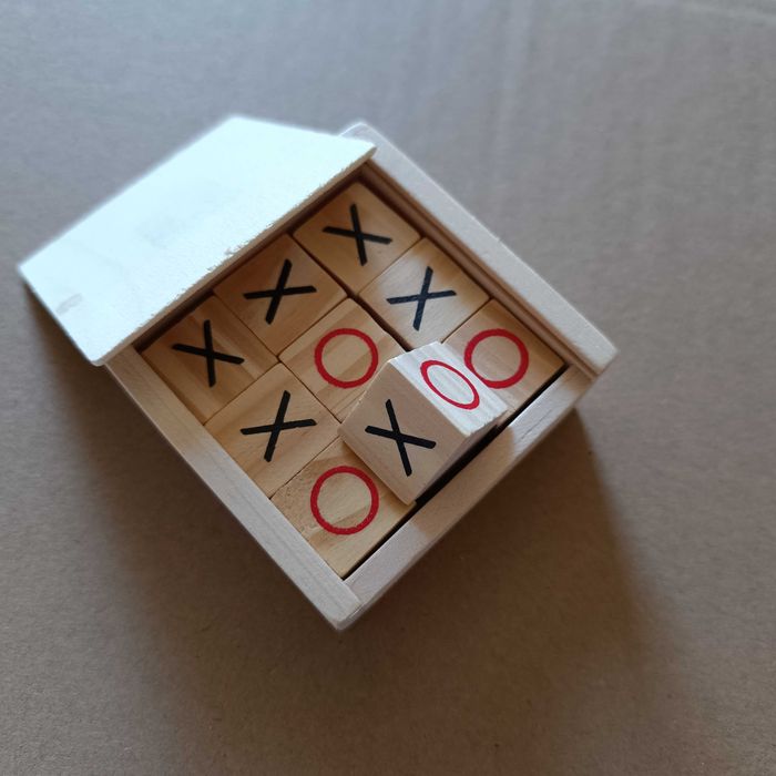 Caixa do jogo do galo personalizado