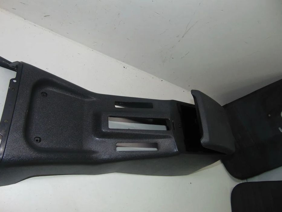 Opel Frontera consolas/palas roda