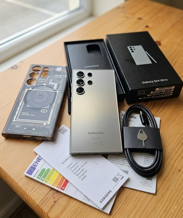 Samsung S24 ultra - 12/256Гб, 2 фізичні СІМ + еСІМ, купувався в Україні, є чек! ІДЕАЛ!