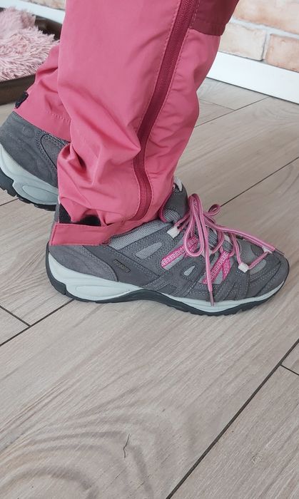 Damskie buty firmy Mountain