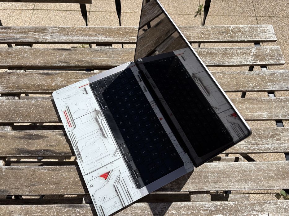 MacBook Pro 14 M3 1TB