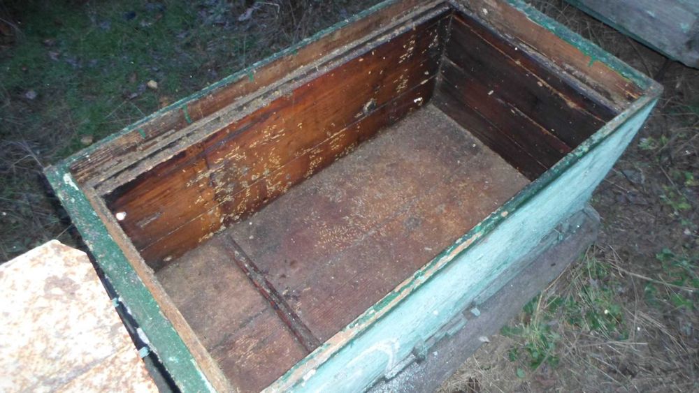 Собачья будка подороже и подешевле