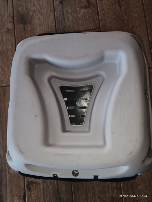 Бустер (автокрісло)