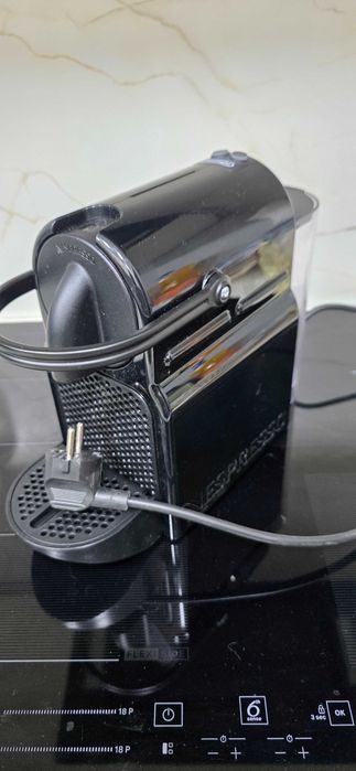 Кавоварка De’Longhi Nespresso Inissia EN80.B