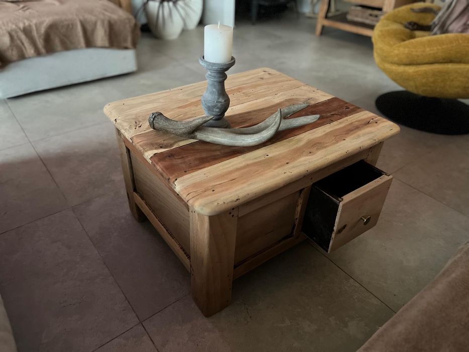 Stolik kawowy drewniany