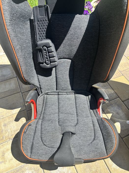 Автокрісло Britax-Romer Kidfix