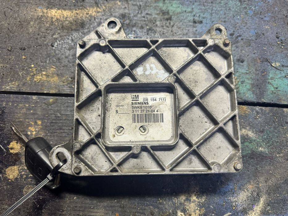 Блок керування 5WK91010 08154711 opel vectra c signum ебу зомги эбу