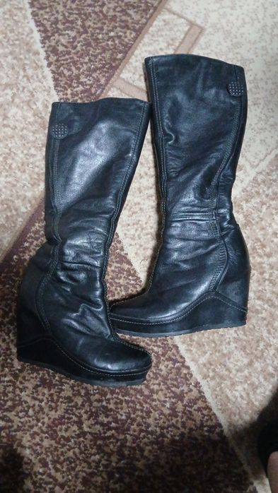 Шкіряні жіночі сапожки