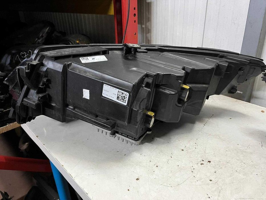Par de Faróis Land Rover Discovery Sport