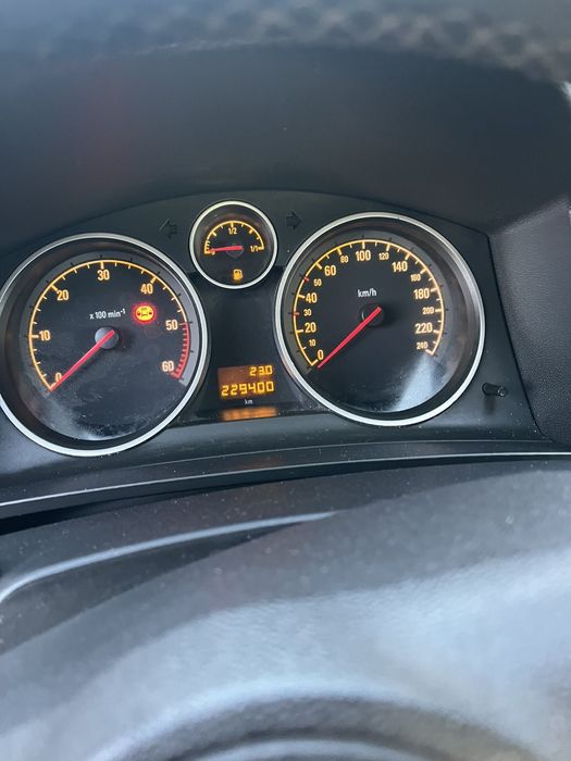 Продам Opel Zafira B