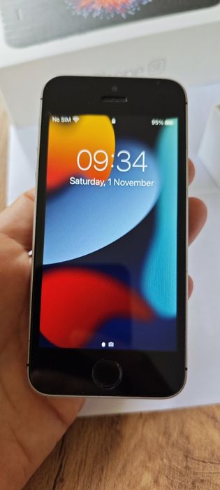 iPhone SE Space Grey 32GB