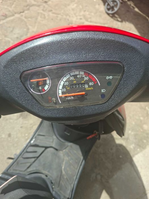 Skuter Toros El Rio