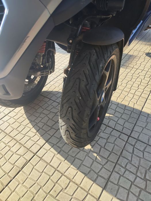 Moto Piaggio MP3 500
