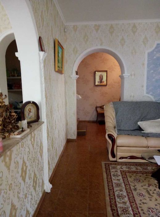 Дом в Фонтака1 рядом с трц. Ривьера