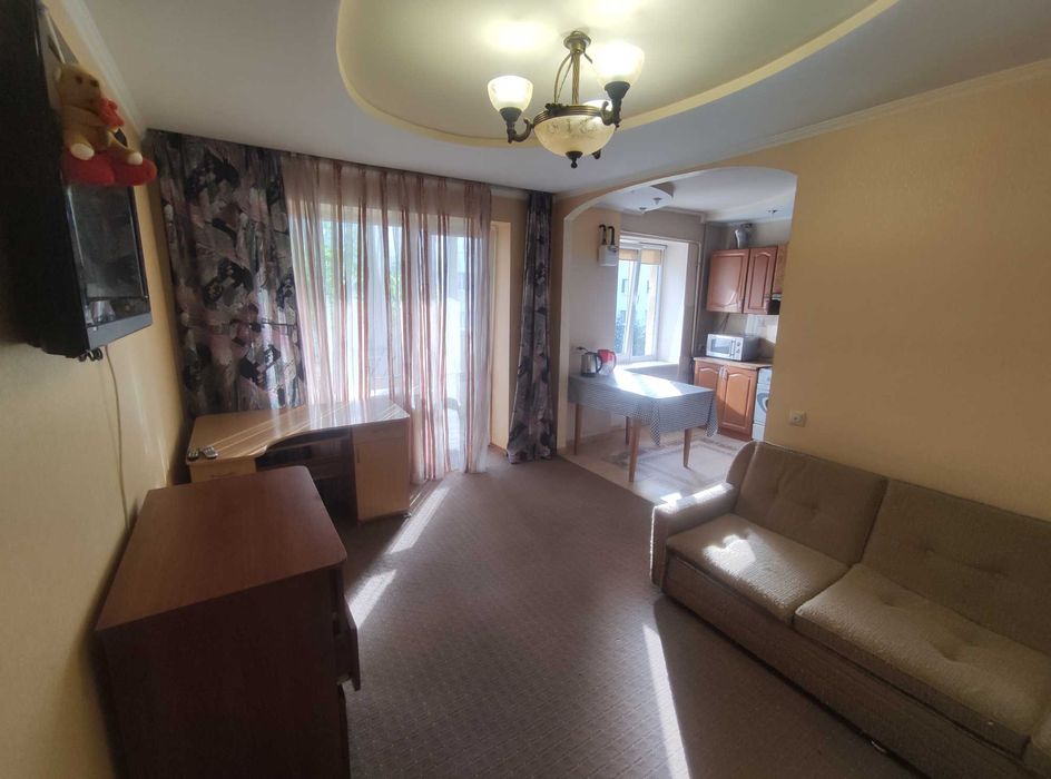 Оренда 2 кім. квартири з ремонтом, вул. Пасічна 58