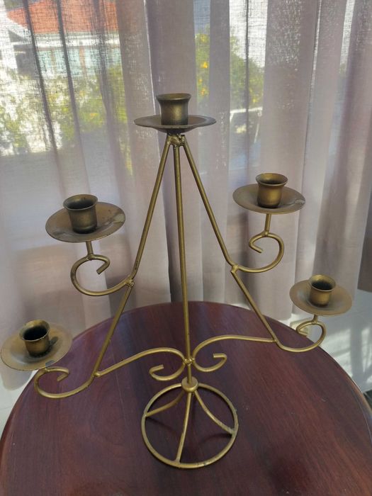 Vendo 3 candelabros para velas