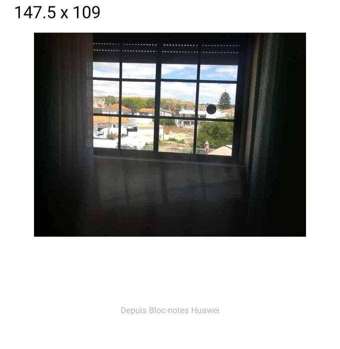 Janelas aluminium castanho