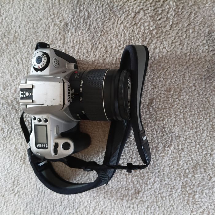 Canon EOS 300 ...