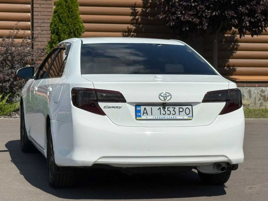 Toyota Camry 2013 2,5 ГБО Обслужена Відмінний стан