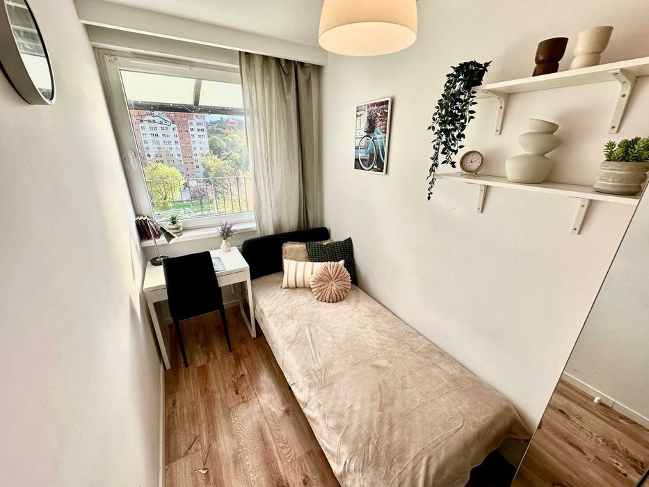 Pokój od zaraz Gdańsk Siedlce przy Kartuskiej 1100 zł/msc