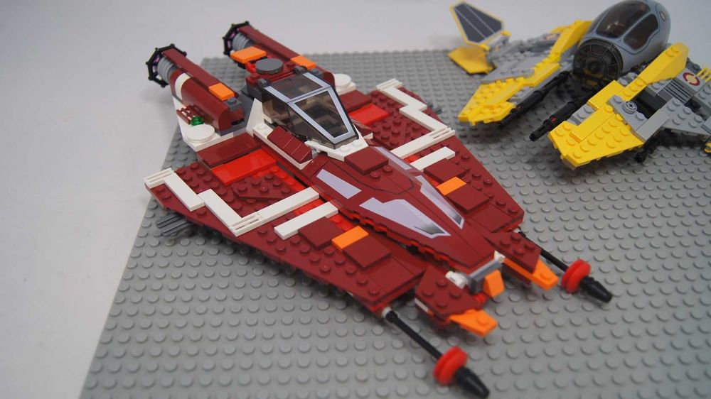 Lego Star Wars 9497 - Republic Striker i 75038 - Jedi Interceptor
