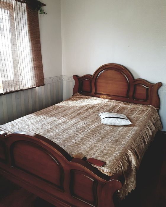 Здається чудовий 4 кімнатний Будинок на Старому Місті.