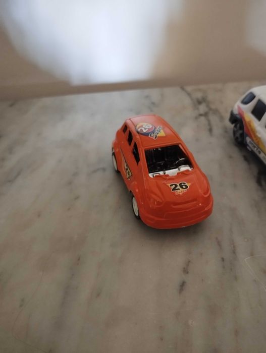 Lote de carros colecionáveis.
