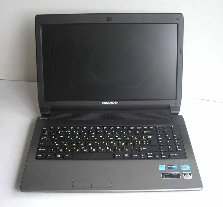 Ноутбук Medion (Intel Core I3 / GeForce 1 ГБ / 15" LED)