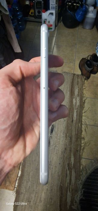 IPhone 8 Plus Ladowarka