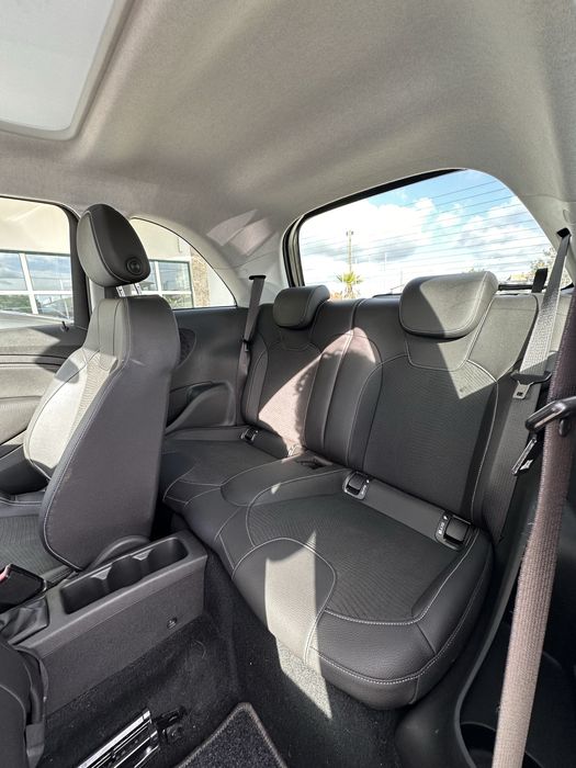 Vendo Opel Adam, ano 2015, em muito bom estado geral