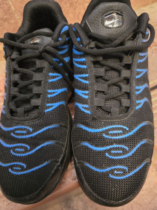 Buty młodzieżowe NIKE 40