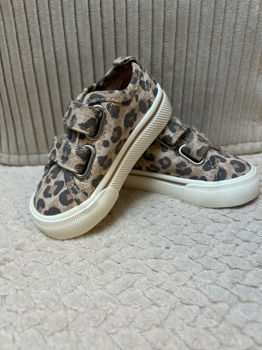 Кеди дитячі hm нові