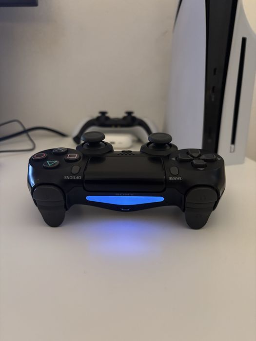 Comando PS4 (Como Novo)