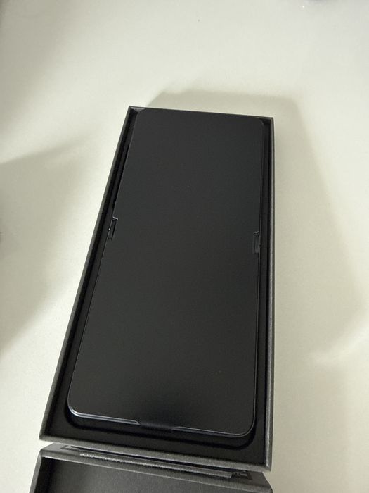 Samsung Galaxy Zflip8 NOVO