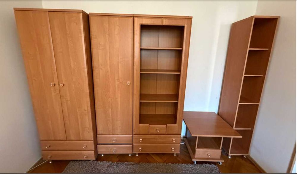 7 szt. -  SOLIDNE,  DUŻE  szafy !!!