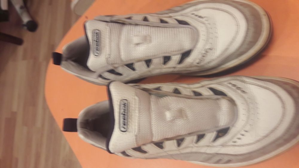 Фирменные женские кроссовки Reebok за 500