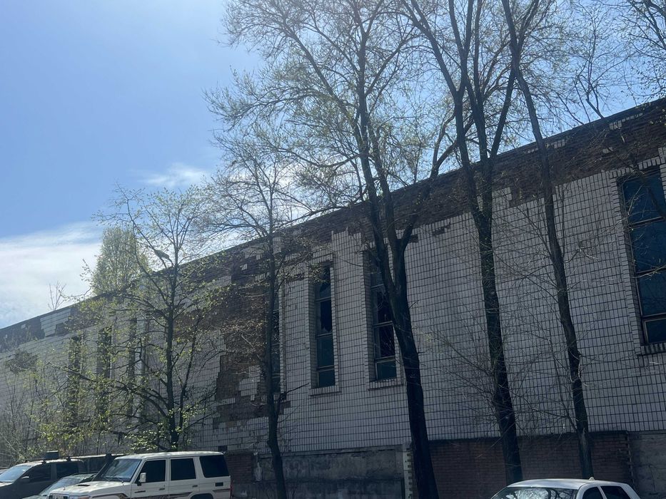 Продаж складу-майстерні 858 кв. м (вул. Суворова, 4)