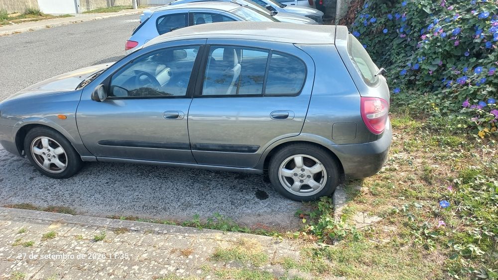 Nissan almera 2002