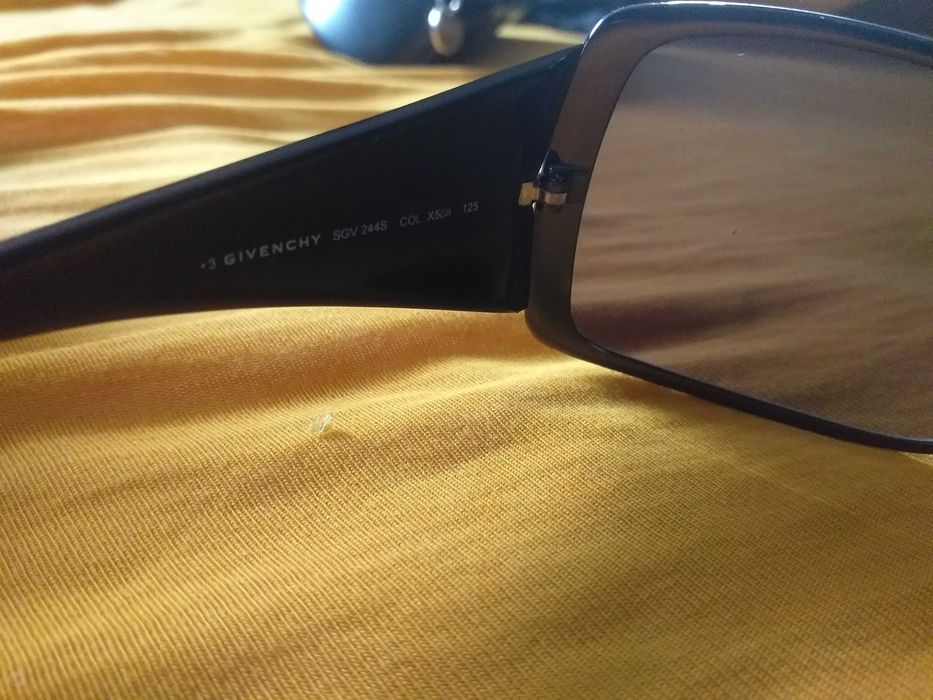 Oklulary przeciwsloneczne damskie GIVENCHY PLUS POKROWIEC