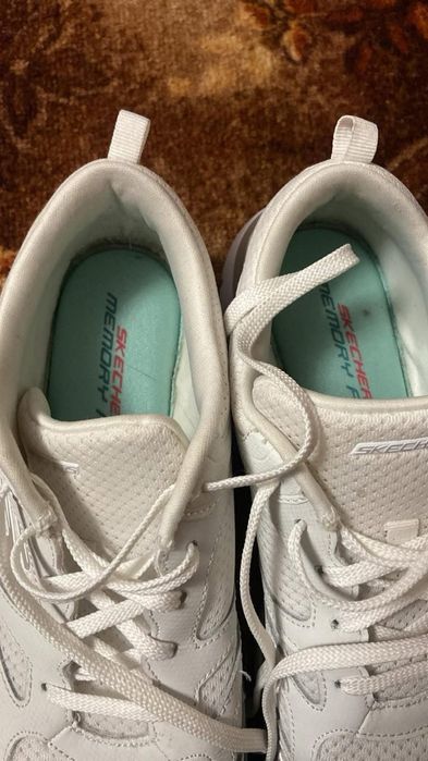 Кросівки Skechers summits suited