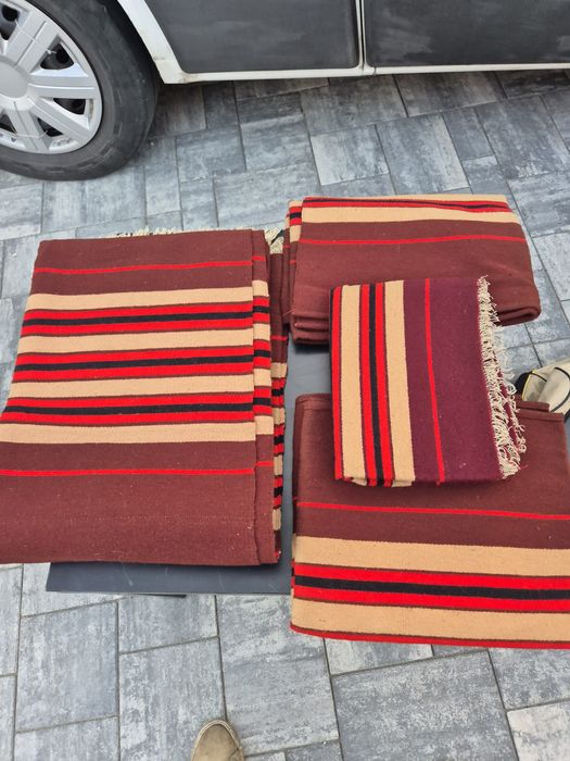 Sprzedam kilimy wełniane.