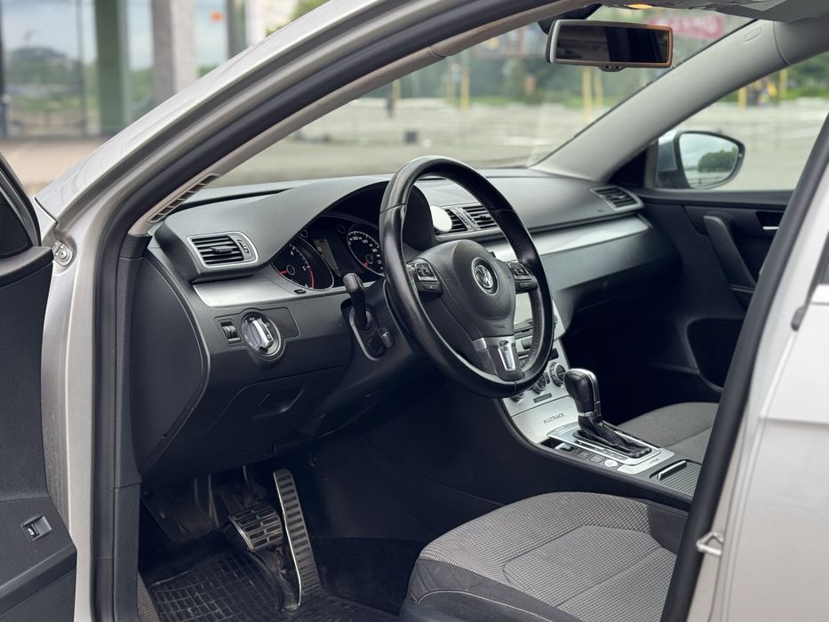 Увага Volksvagen Passat Alltrack в кредит! Авто на виплату Фольксваген